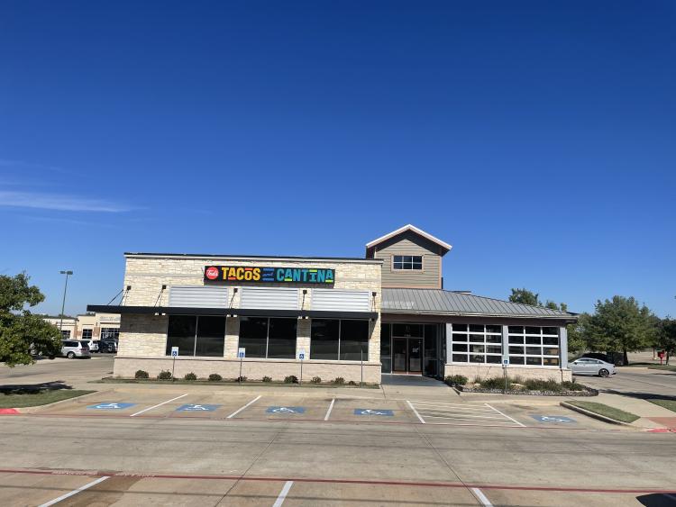 retail restaurant for lease in Ardmore, OK exterior photo