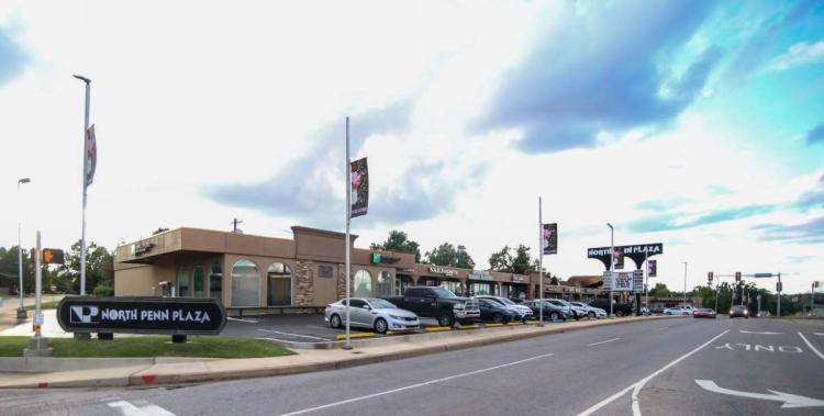 north Oklahoma City, OK retail space for lease exterior photo