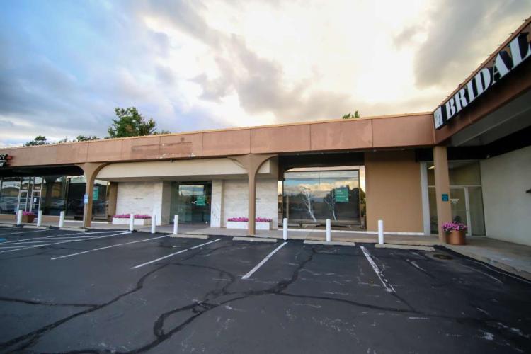 north Oklahoma City, OK retail space for lease exterior photo4