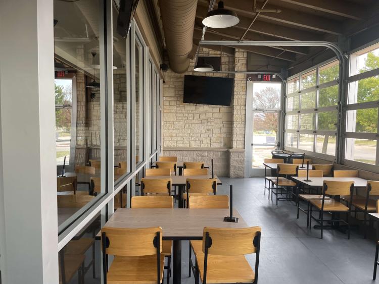 retail restaurant for lease in Ardmore, OK interior photo