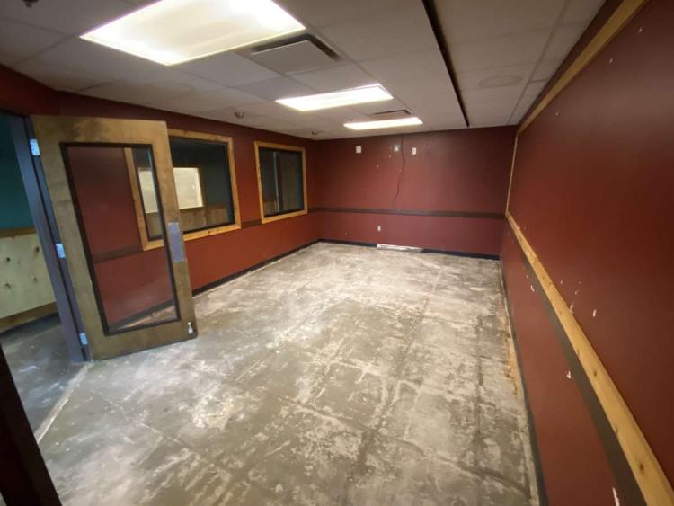 Freestanding restaurant for Lease, Oklahoma City, OK interior photo-2
