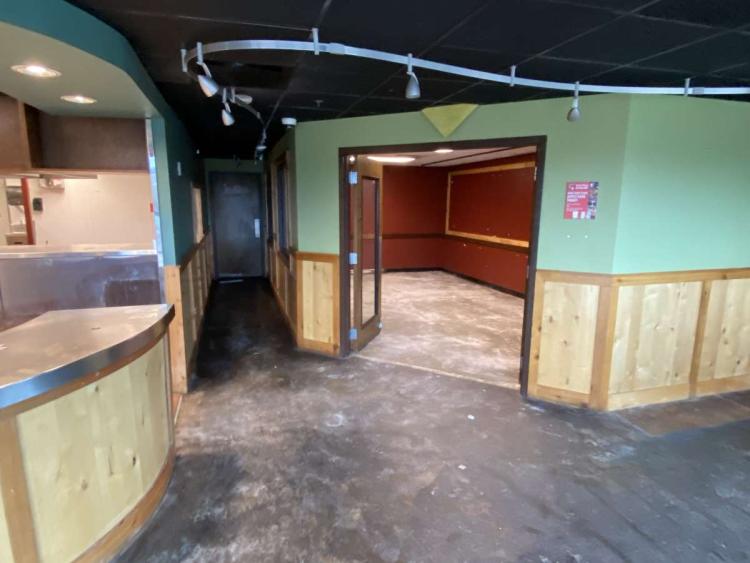Freestanding restaurant for Lease, Oklahoma City, OK interior photo-3