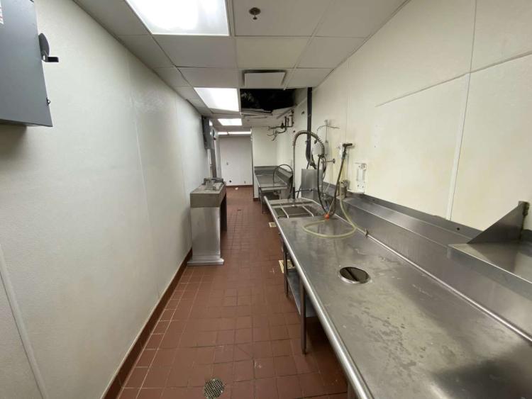 Freestanding restaurant for Lease, Oklahoma City, OK interior photo