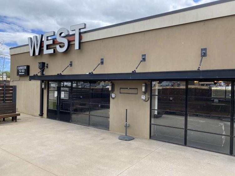 Freestanding restaurant for Lease, Oklahoma City, OK exterior photo-6