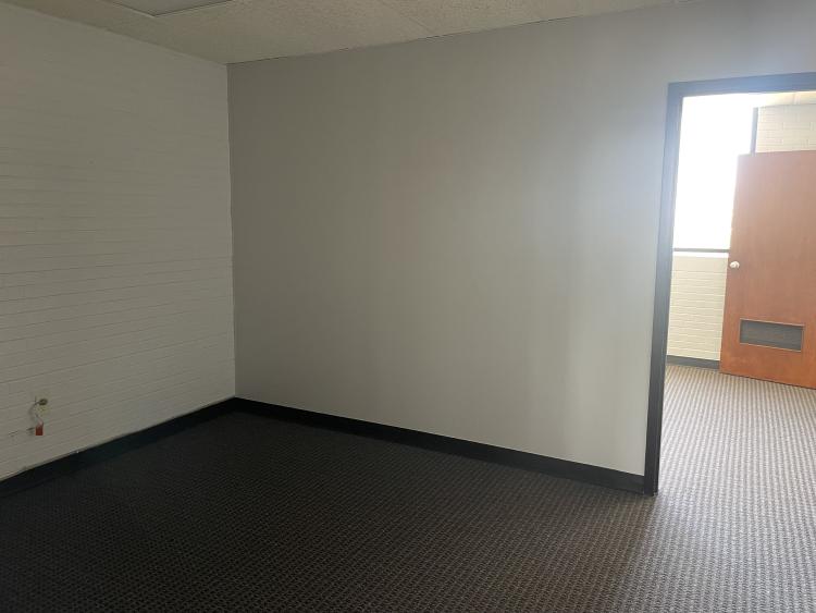 office/retail building for lease, NE Oklahoma City, OK interior photo