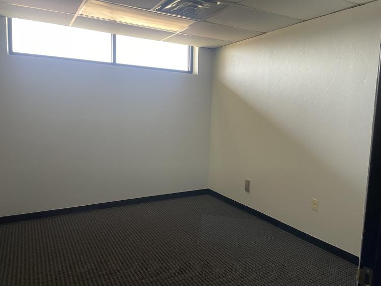 office/retail building for lease, NE Oklahoma City, OK interior photo