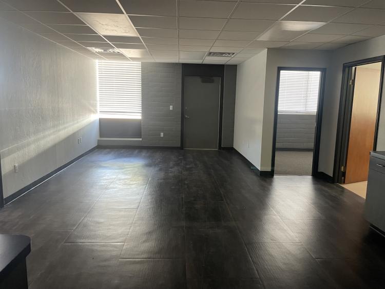 office/retail building for lease, NE Oklahoma City, OK interior photo