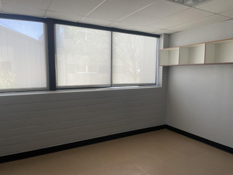 office/retail building for lease, NE Oklahoma City, OK interior photo