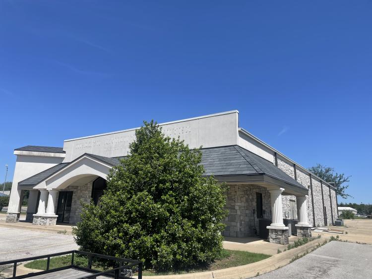retail/office building for lease Ardmore, OK