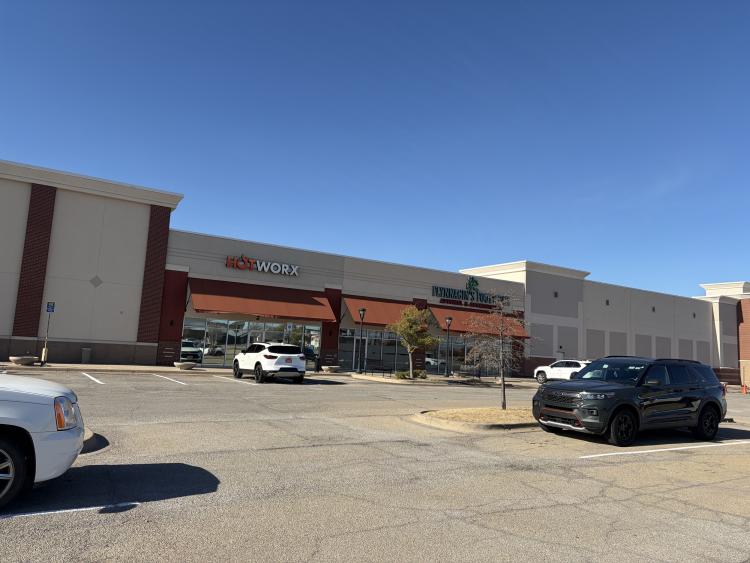 Lakeview Pointe Shopping Center - Stillwater, OK - exterior photo