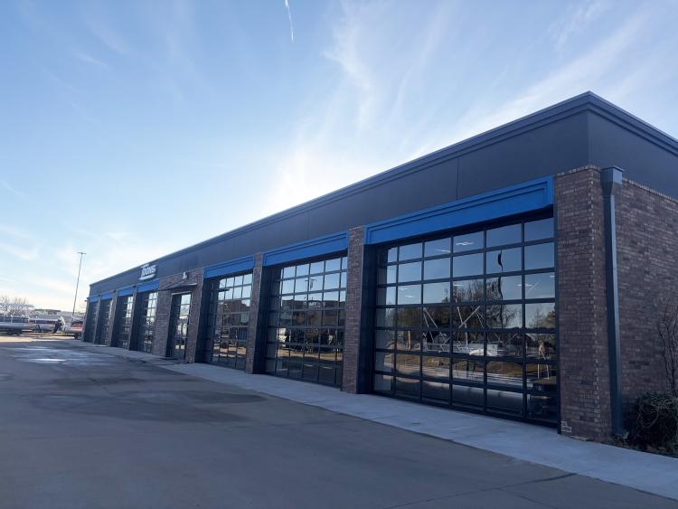 retail space for lease north Oklahoma City, OK exterior photo