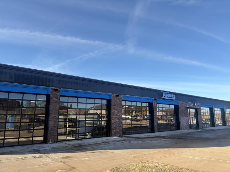 retail space for lease north Oklahoma City, OK exterior photo