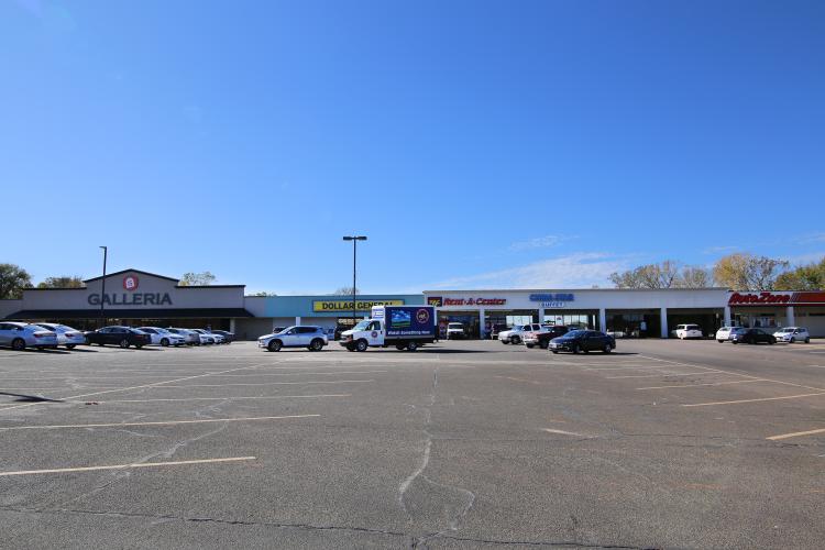 Guthrie Plaza retail space for lease Guthrie, OK exterior photo5