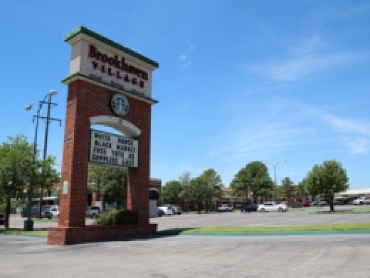 Brookhaven Village retail space for lease in Norman, OK pylon photo