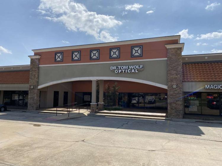 Boulevard Square retail space for lease Edmond, OK exterior photo