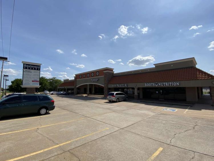 Boulevard Square retail space for lease Edmond, OK exterior photo-3