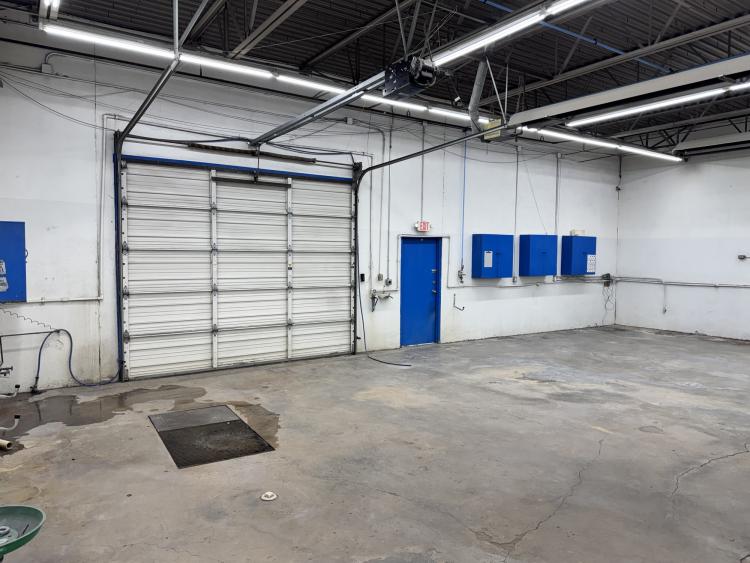 industrial building for lease, West Oklahoma City, OK interior photo