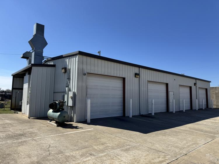 industrial building for lease, West Oklahoma City, OK exterior photo
