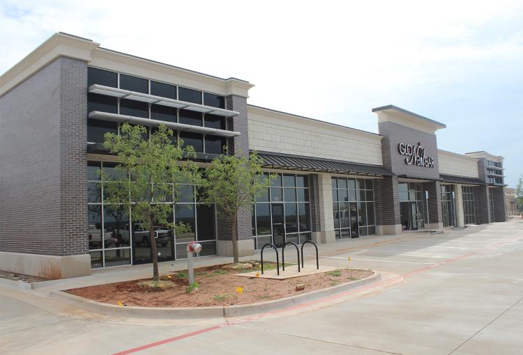 Shoppes at East Covell retail space for lease Edmond, OK exterior photo