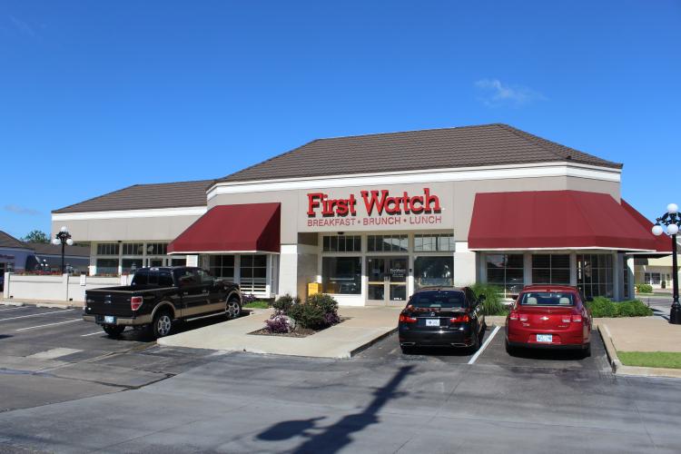 The Plaza Shopping Center retail space for lease Tulsa, OK exterior photo4