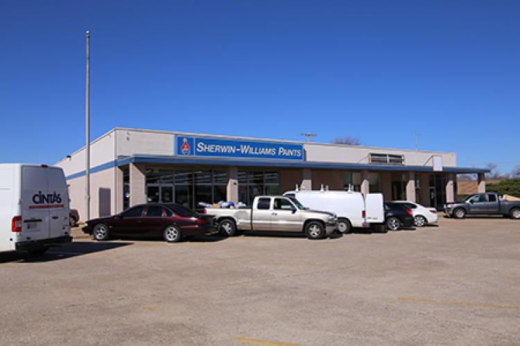 Uptown Plaza retail space for lease Midwest City, Ok exterior photo5