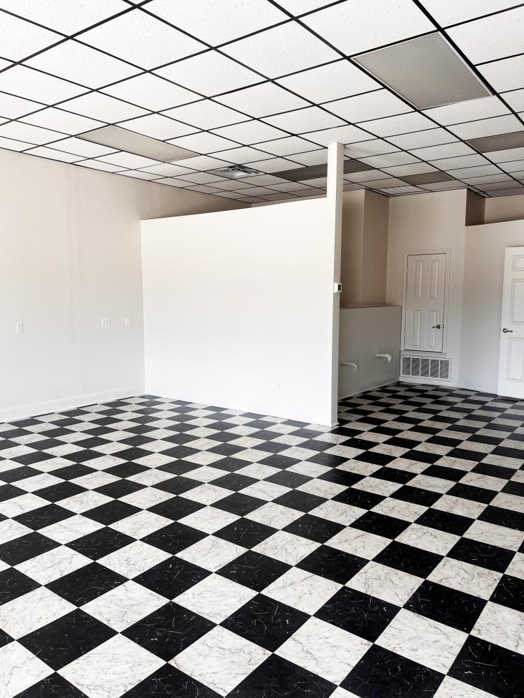 retail space for lease west Durant, OK, interior photo