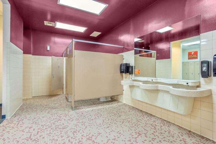1100 N Classen Dr-Office/Retail space for lease, Oklahoma City, Ok - interior photo - bathroom