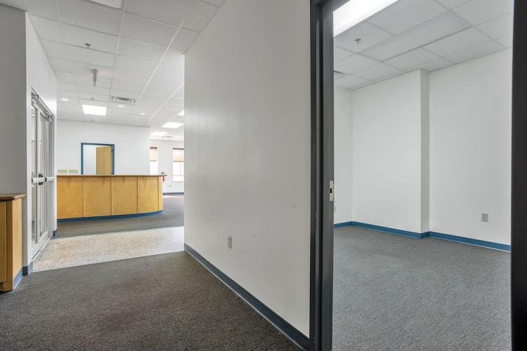 1100 N Classen Dr-Office/Retail space for lease, Oklahoma City, Ok- front desk & room