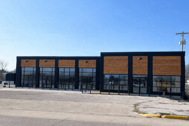 retail / service space for lease Ardmore, Ok exterior photo