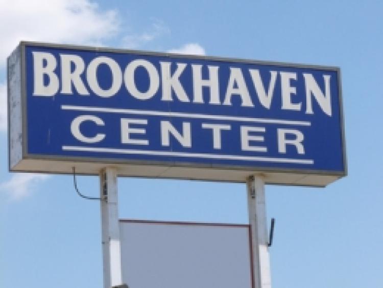 Brookhaven Center retail space for lease Oklahoma City, OK pylon photo