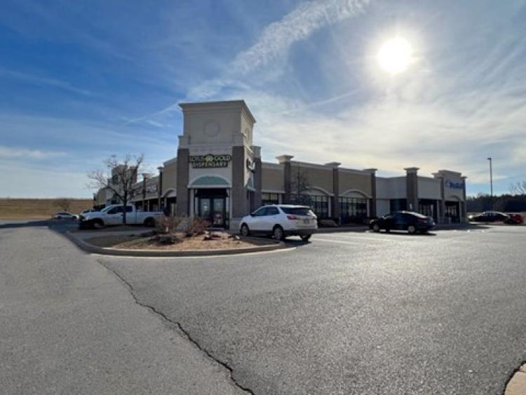 retail space for lease Guthrie Ok - exterior photo