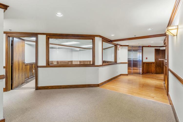 office space for lease midtown Oklahoma City, Ok interior photo5