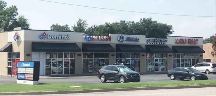 retail space for lease Warr Acres, Ok exterior photo3