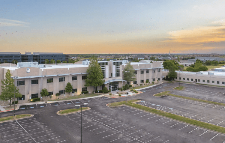 Quail Commerce Center