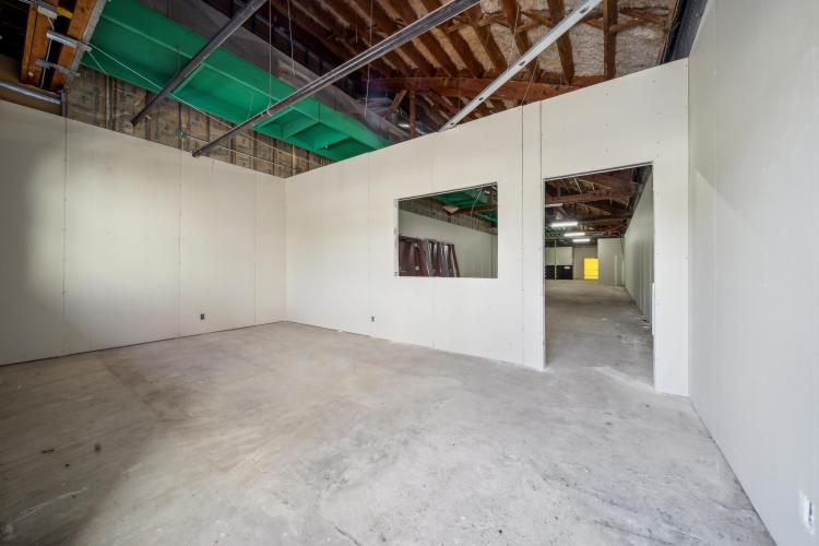 Retail/Medical - For Lease - Shell