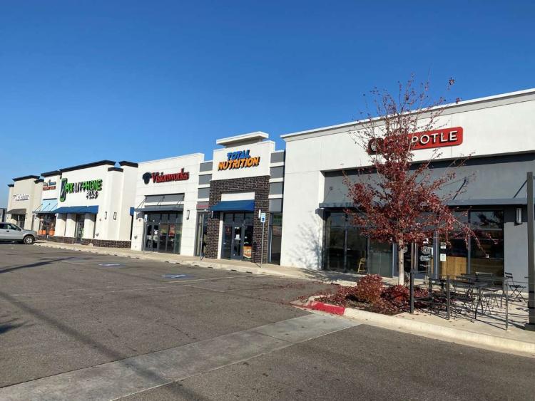 Retail space for lease on SW 19th, Moore, OK exterior photo