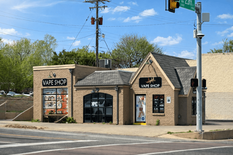 Freestanding building NW Oklahoma City, OK exterior photo