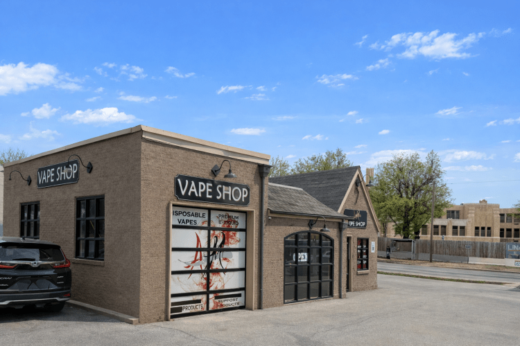 Freestanding building NW Oklahoma City, OK exterior photo