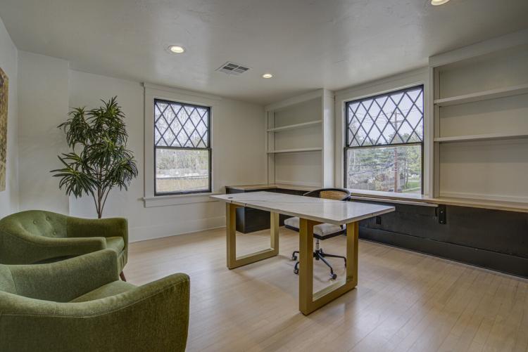 office executive suite for lease, Oklahoma City, OK interior photo
