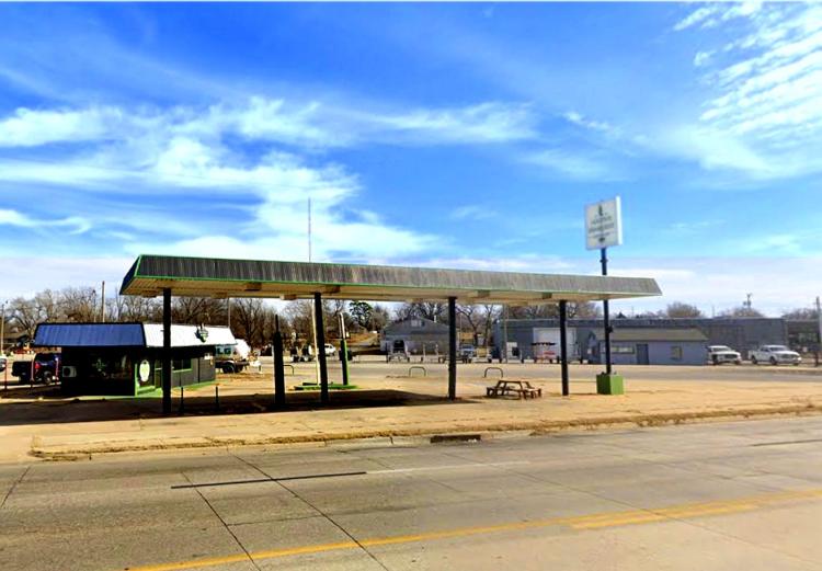 convenience store for lease Chickasha, OK exterior photo