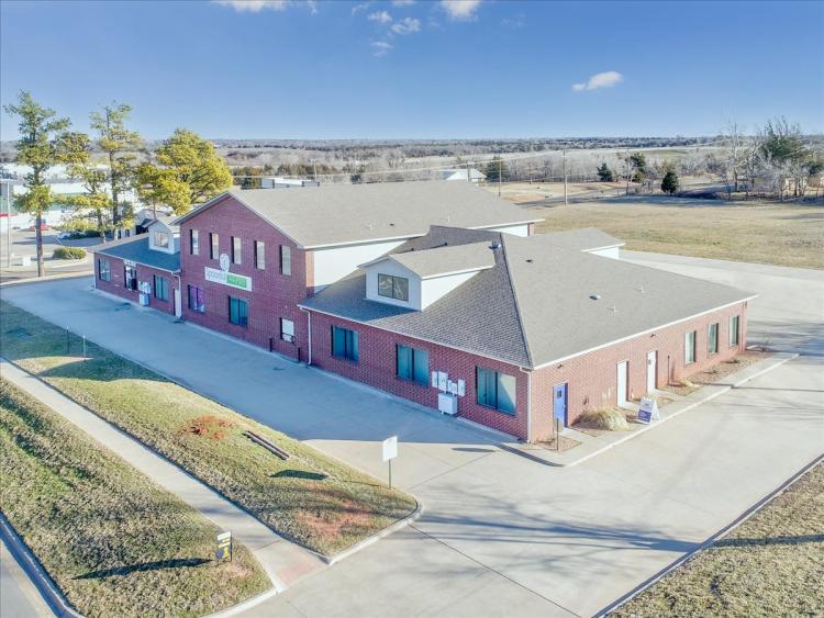 office, retail or medical building for lease, Guthrie, Ok