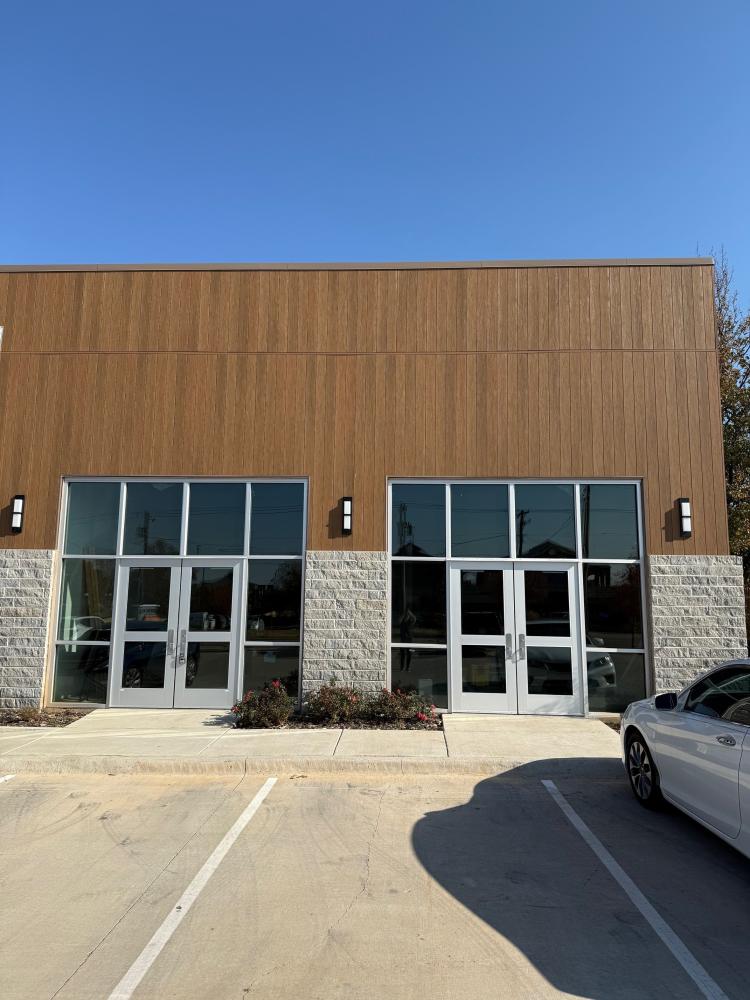 retail/office space for lease Edmond, OK exterior photo