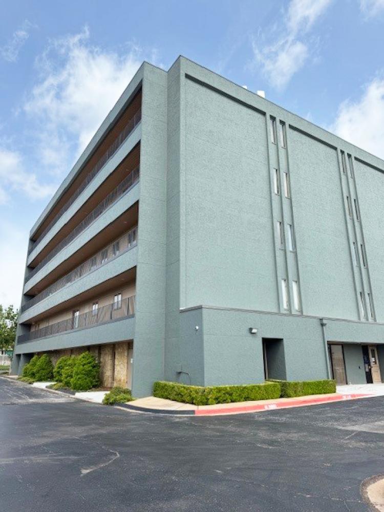 Parklawn Office Building for lease Midwest City, OK exterior photo