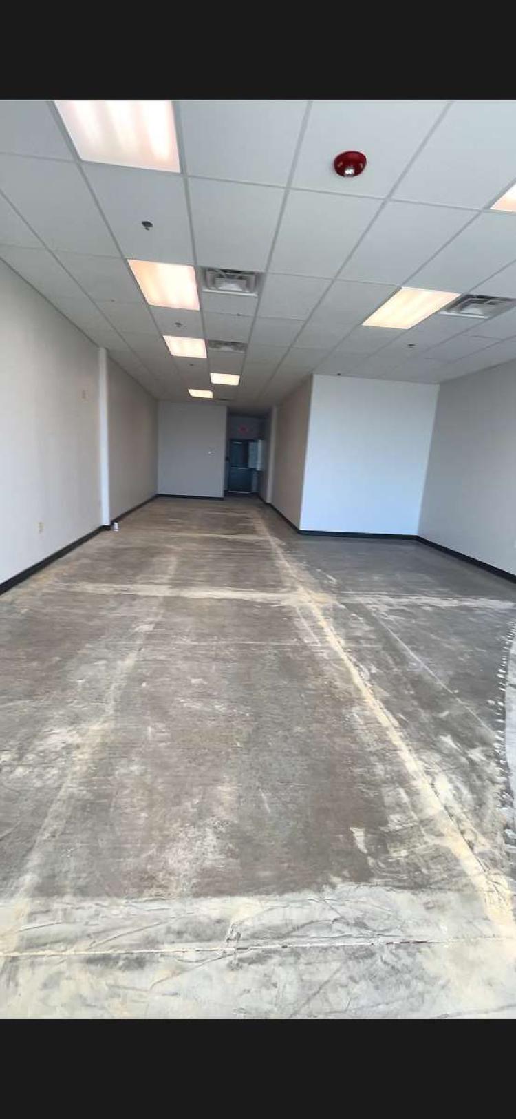 retail space for lease North Oklahoma City, OK interior photo