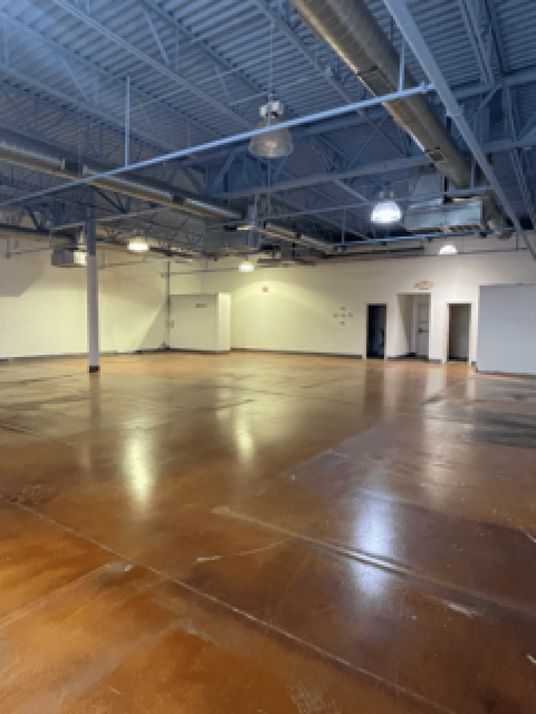 retail space for lease east Norman, Ok interior photo3