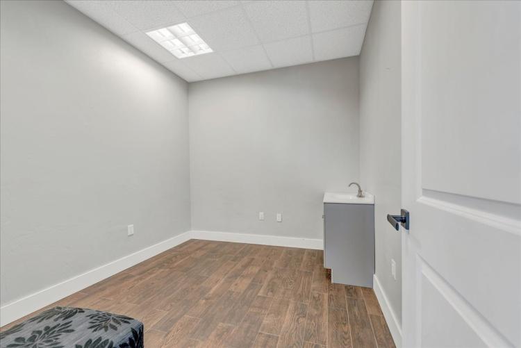 office, retail or medical building for lease, Guthrie, Ok