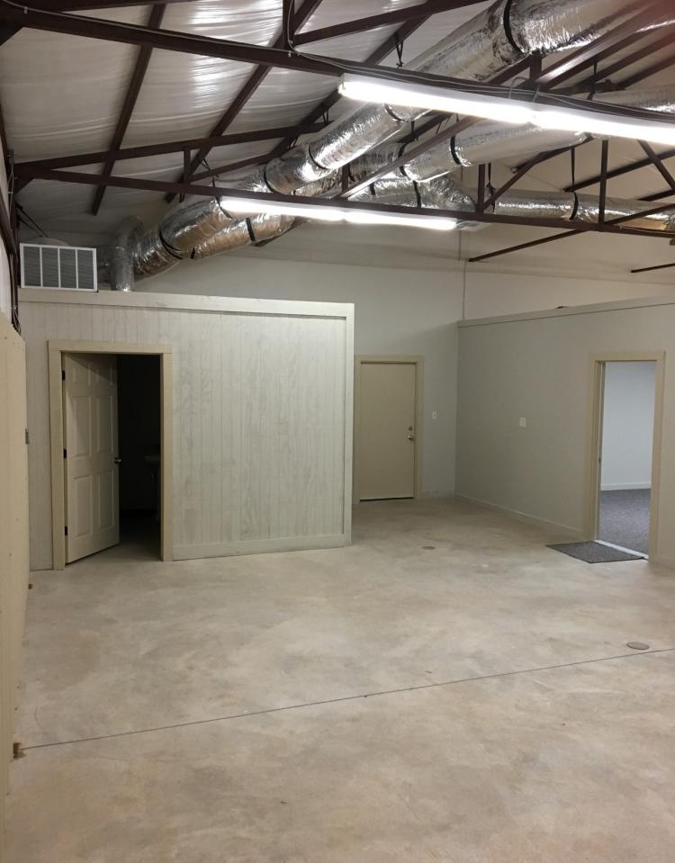 industrial building for lease Guthrie, OK interior photo