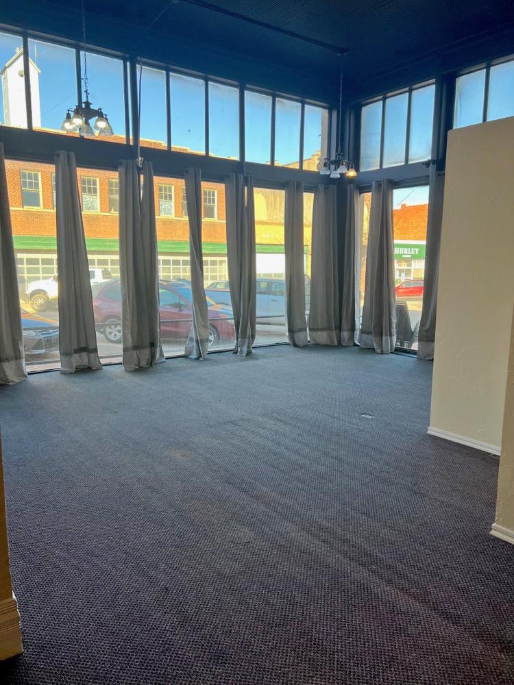office / apartment complex for sale or lease Guthrie, OK interior photo