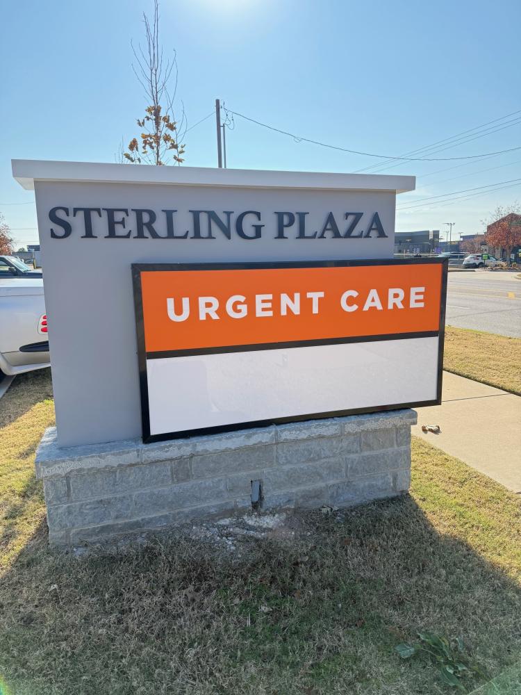 retail/office space for lease Edmond, OK monument sign