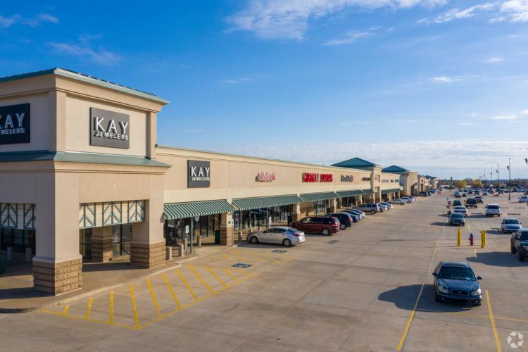 Pioneer Square retail space for lease Stillwater, Ok exterior photo